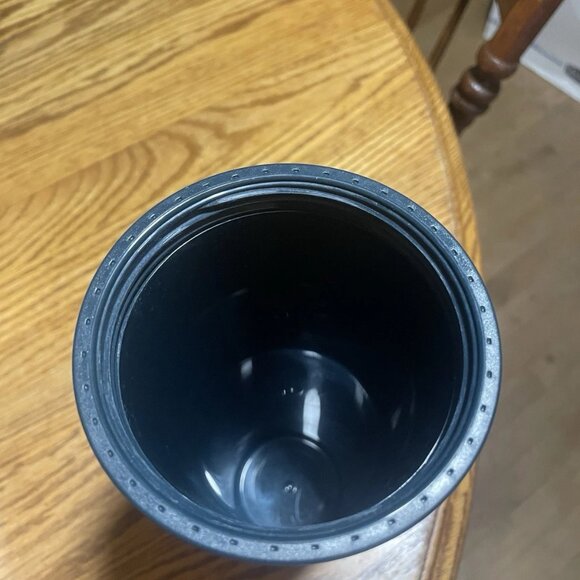 Starbucks 2021 Holiday Silver Dark Green White Wave Cold Beverage Cup 24 oz - Picture 5 of 5